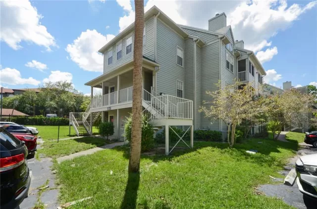 MLS: O6224083 Condo For Sale