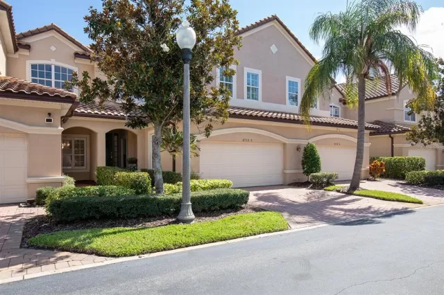 MLS: O6224413 Condo For Sale