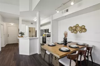 Photo #6: O6225231 Listing