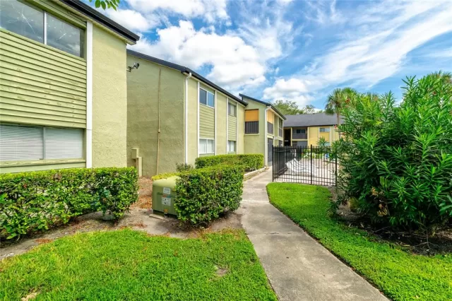 MLS: O6226283 Condo For Sale