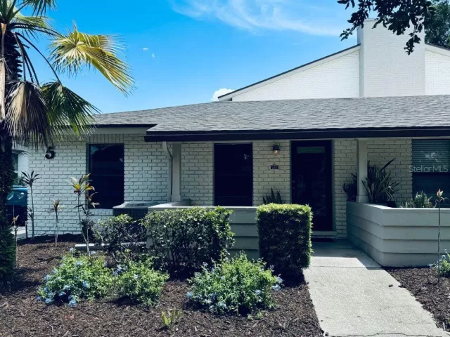 MLS: O6226379 Condo For Sale