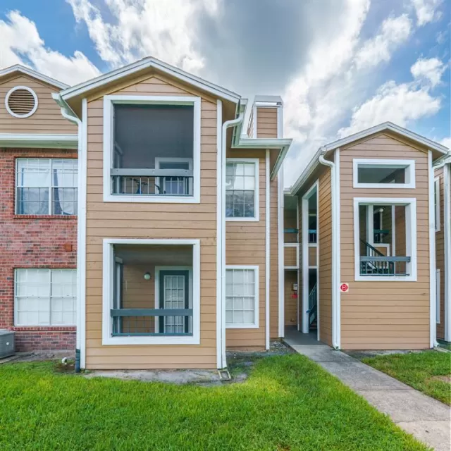 MLS: O6226582 Condo For Sale