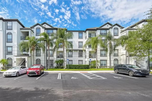 MLS: O6227268 Condo For Sale