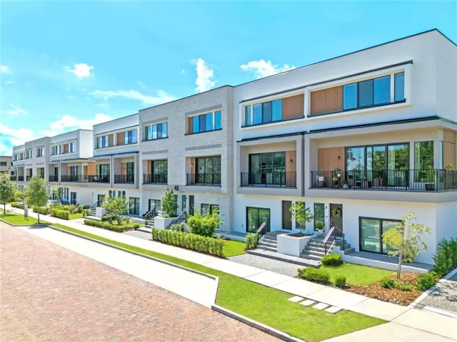 MLS: O6228194 Condo For Sale