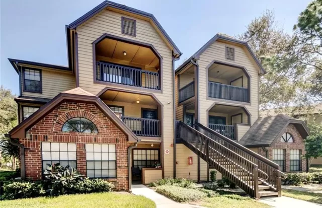 MLS: O6228616 Condo For Sale