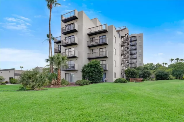 MLS: O6229545 Condo For Sale