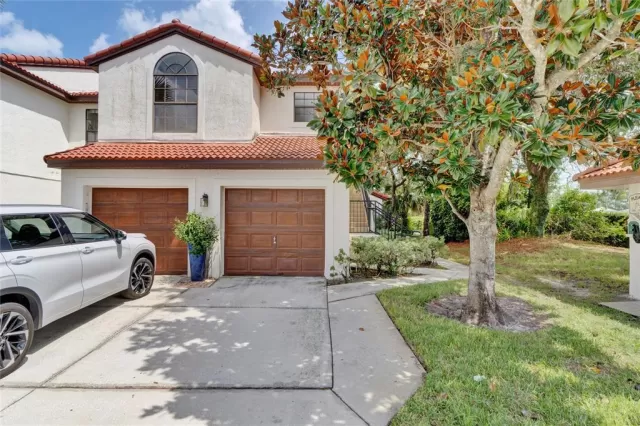 MLS: O6229564 Condo For Sale