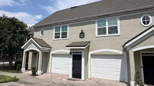 MLS: O6230222 Condo For Sale