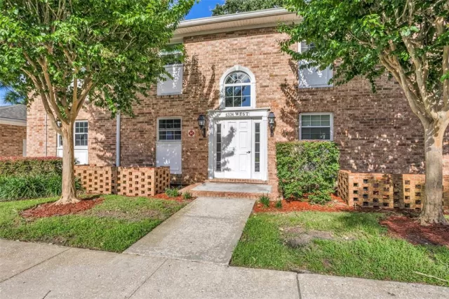 MLS: O6231028 Condo For Sale