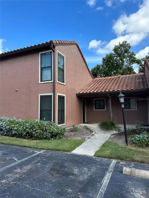 MLS: O6231128 Condo For Sale