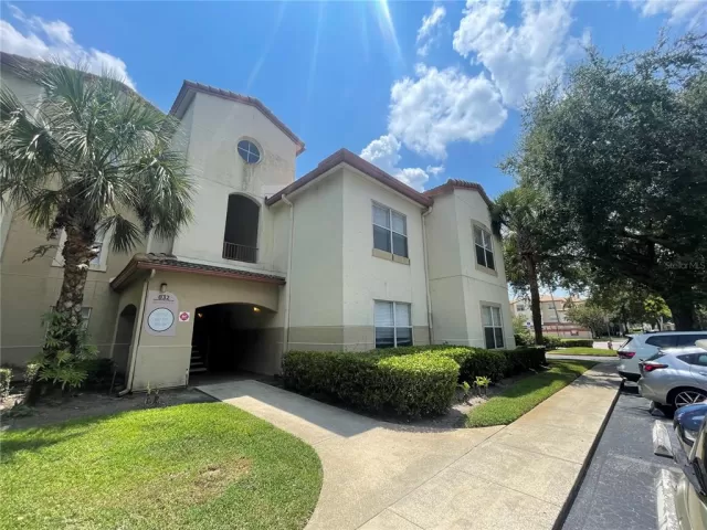 MLS: O6231535 Condo For Sale