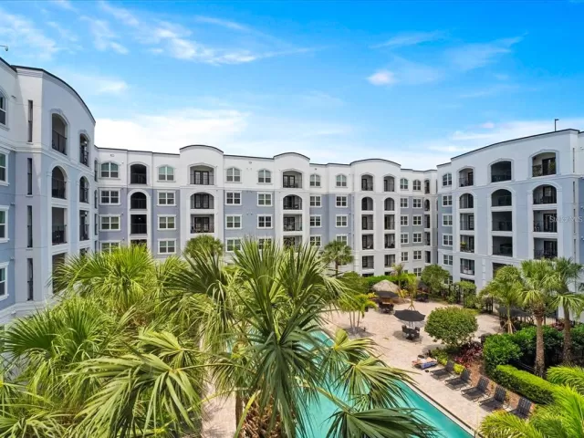 MLS: O6233512 Condo For Sale