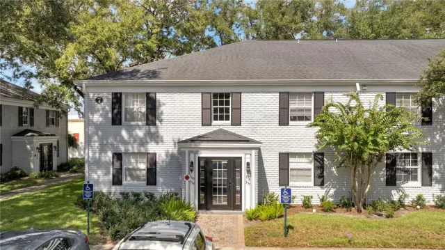 MLS: O6233515 Condo For Sale