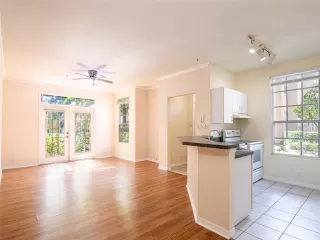 Photo #6: O6233879 Listing