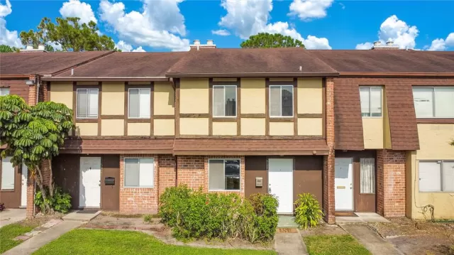 MLS: O6234852 Condo For Sale