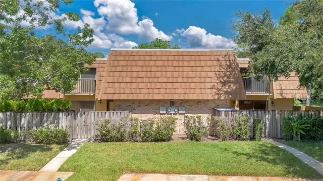MLS: O6236002 Condo For Sale