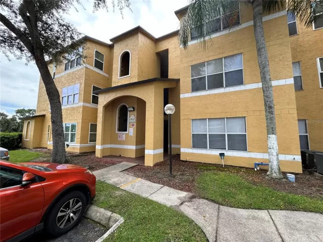 MLS: O6237046 Condo For Sale