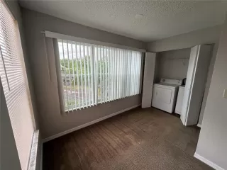 Photo #3: O6237046 Listing
