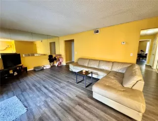 Photo #6: O6237448 Listing 