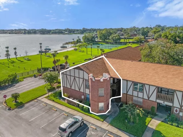 MLS: O6237748 Condo For Sale