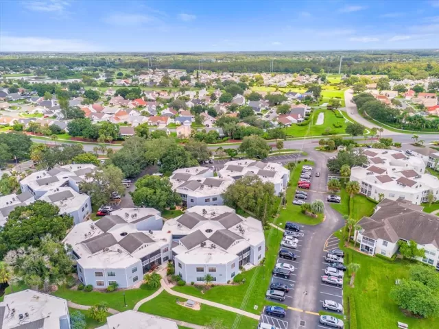 MLS: O6238408 Condo For Sale