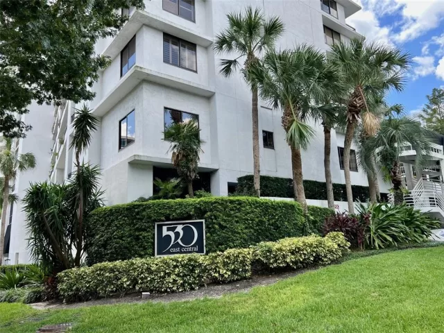 MLS: O6238446 Condo For Sale