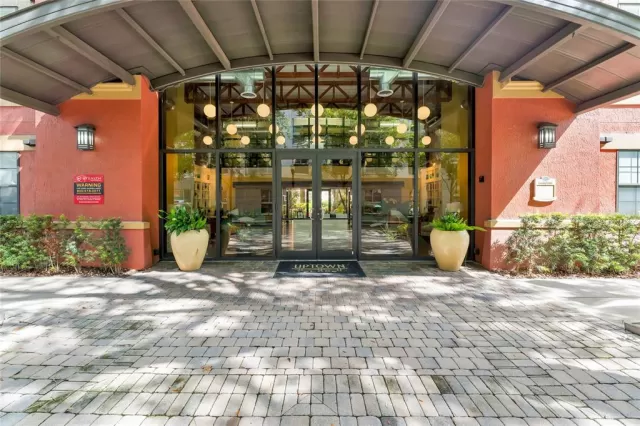 MLS: O6238629 Condo For Sale