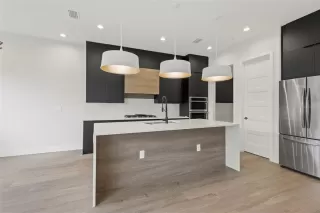 Photo #4: O6238835 Listing 