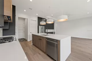 Photo #6: O6238835 Listing 