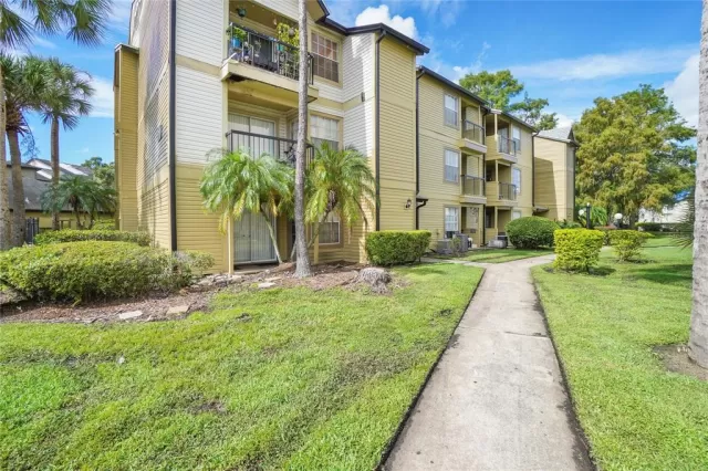 MLS: O6239016 Condo For Sale