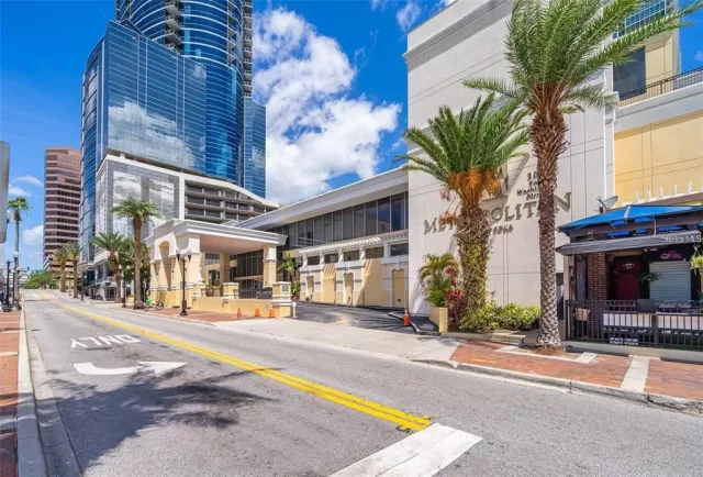 MLS: O6240149 Condo For Sale