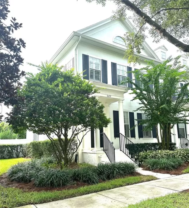 MLS: O6241827 Condo For Sale