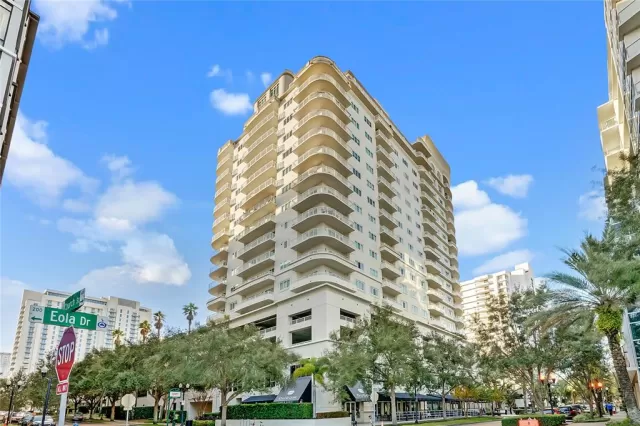 MLS: O6242107 Condo For Sale