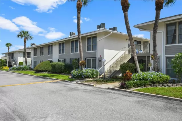 MLS: O6242922 Condo For Sale