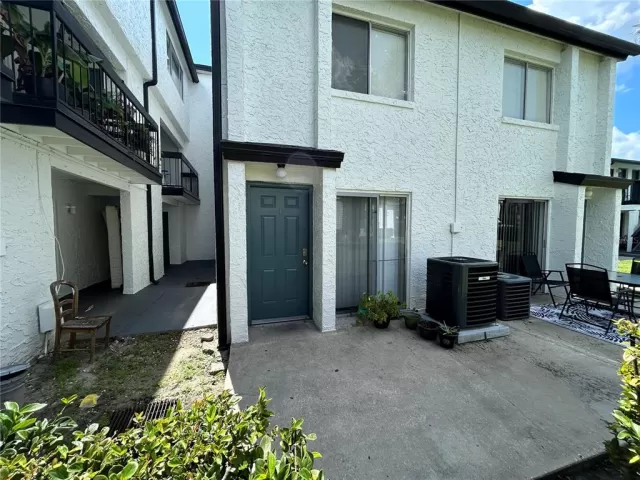 MLS: O6243025 Condo For Sale