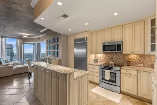 Photo #2: O6243415 Listing