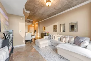 Photo #6: O6243415 Listing