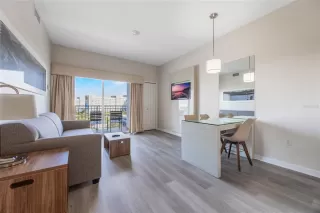 Photo #3: O6243569 Listing 