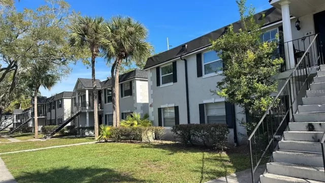 MLS: O6246400 Condo For Sale