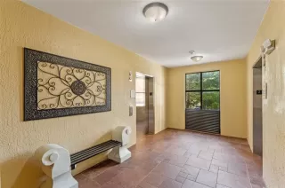 Photo #3: O6246455 Listing