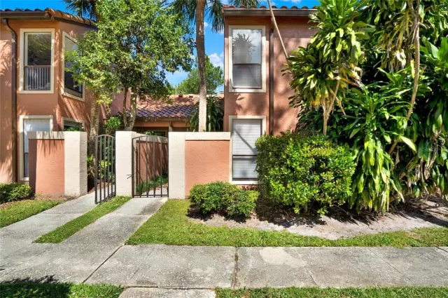 MLS: O6246779 Condo For Sale