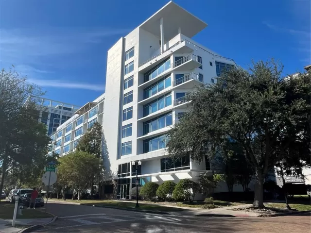 MLS: O6247786 Condo For Sale