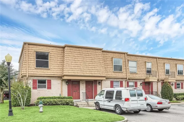 MLS: O6248343 Condo For Sale