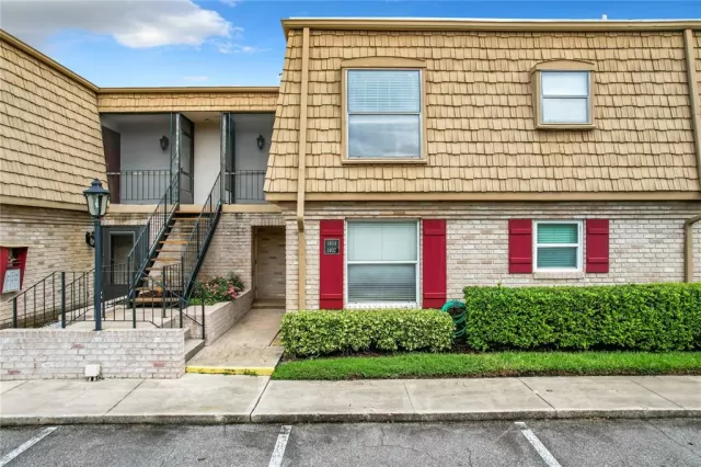 MLS: O6248464 Condo For Sale