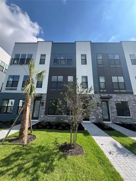 MLS: O6249064 Condo For Sale