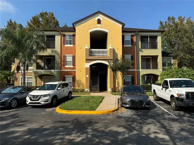 MLS: O6249543 Condo For Sale