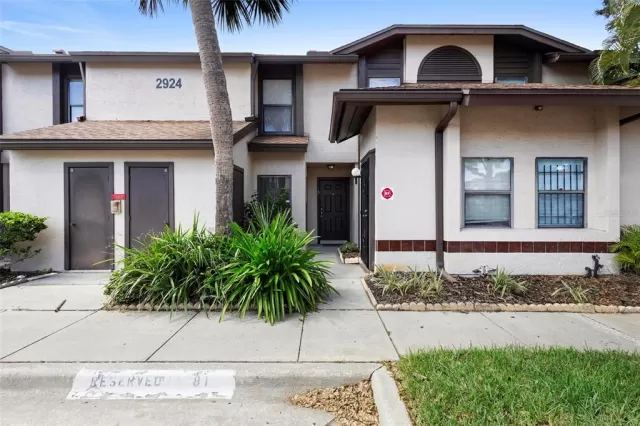 MLS: O6250876 Condo For Sale