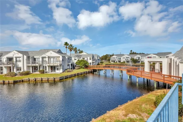 MLS: O6251907 Condo For Sale