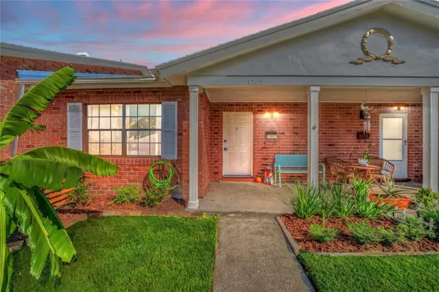 MLS: O6253219 Condo For Sale