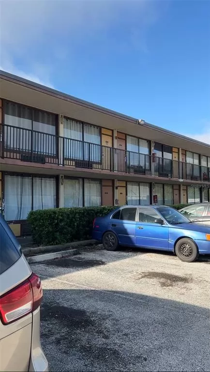 MLS: O6253758 Condo For Sale